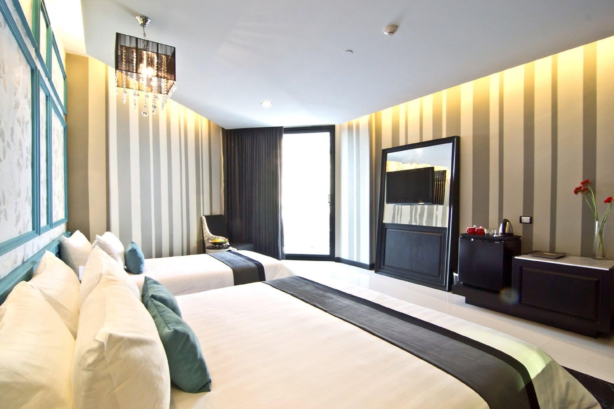 Tsix5 Quarter Hotell Pattaya Exteriör bild