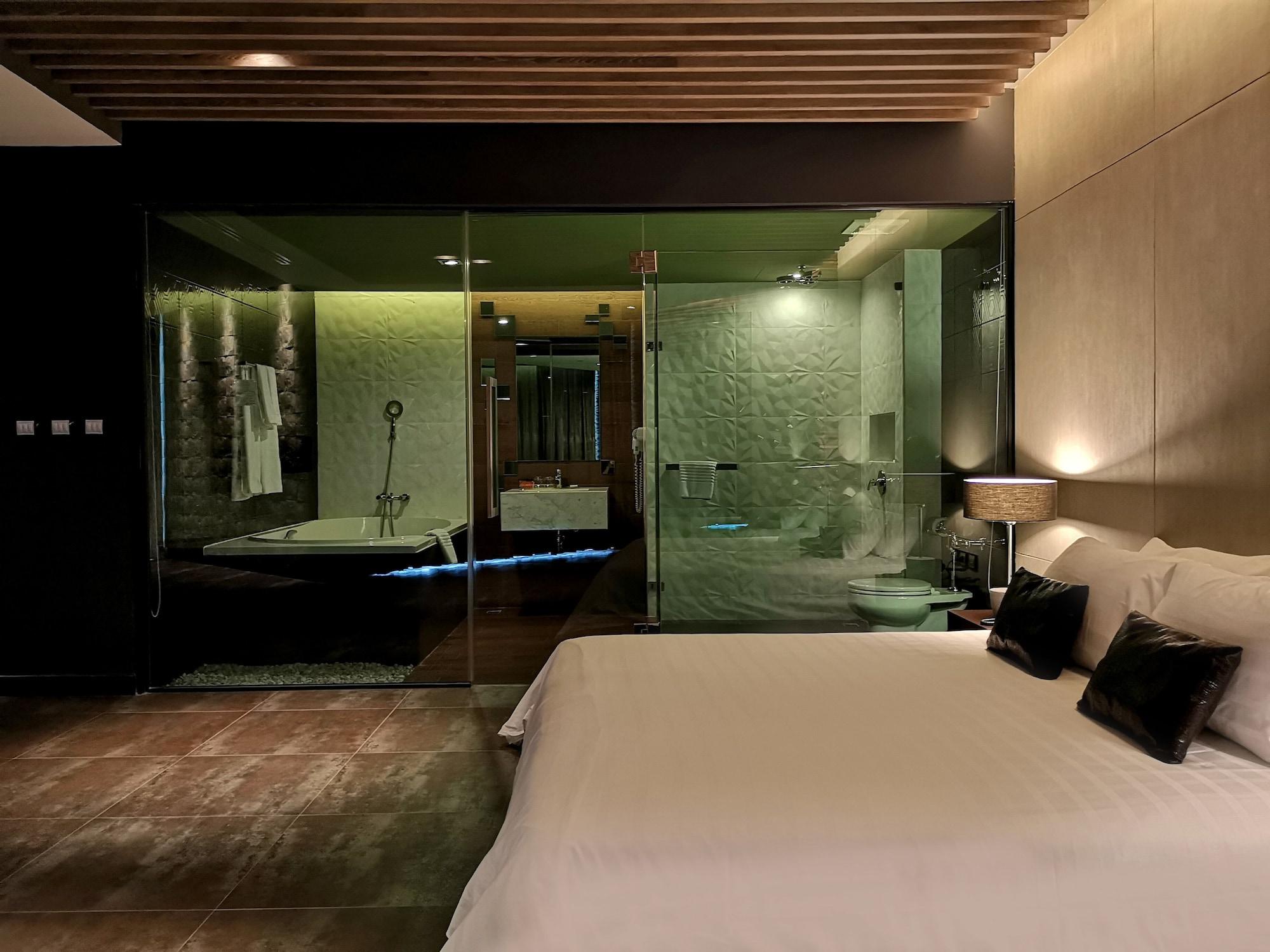Tsix5 Quarter Hotell Pattaya Exteriör bild
