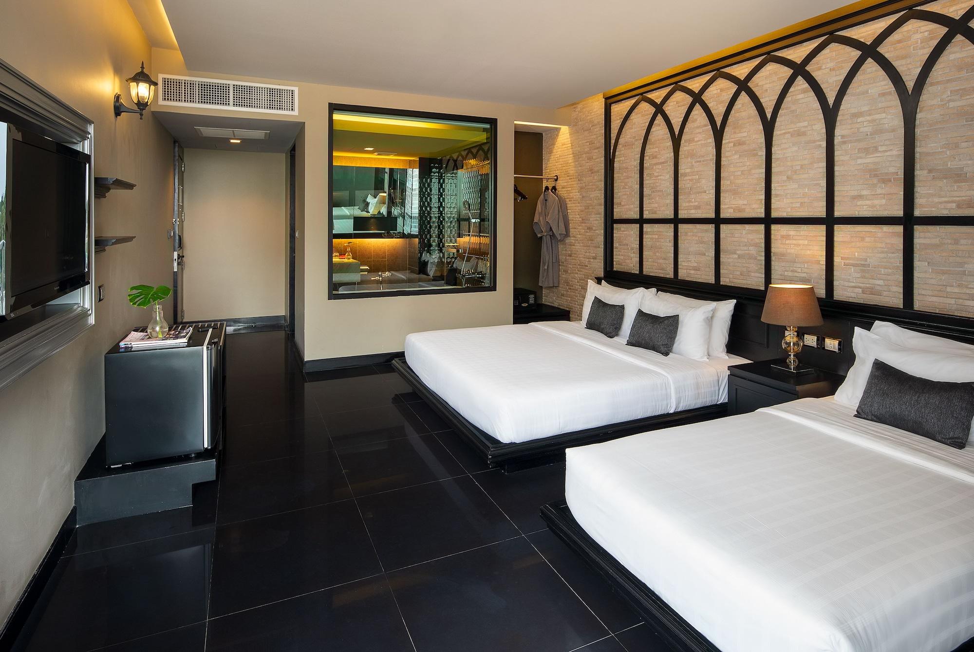 Tsix5 Quarter Hotell Pattaya Exteriör bild