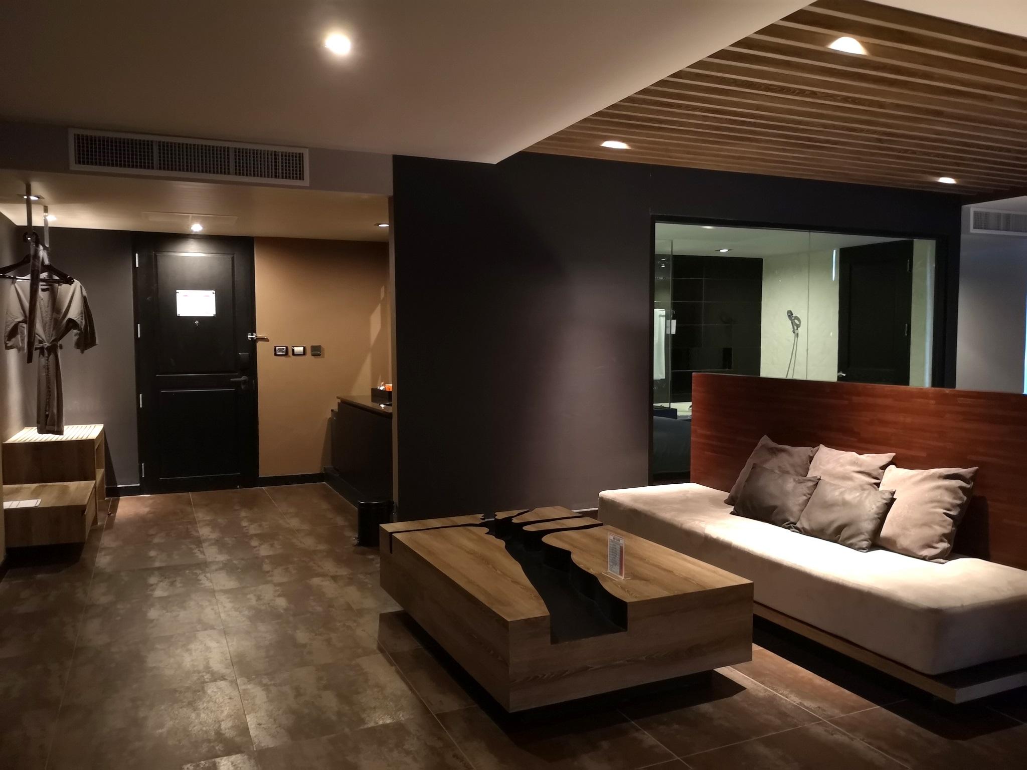 Tsix5 Quarter Hotell Pattaya Exteriör bild