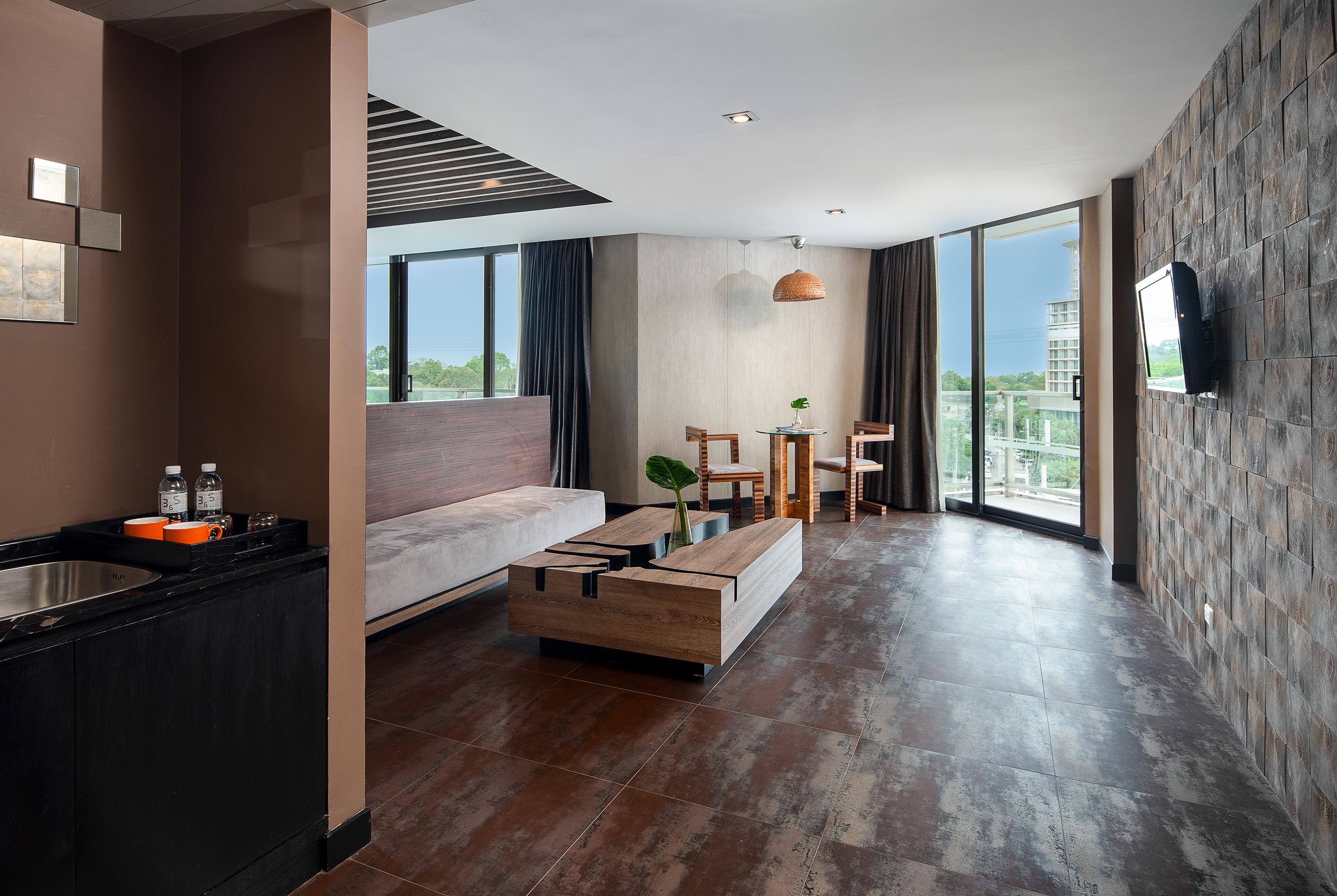 Tsix5 Quarter Hotell Pattaya Exteriör bild